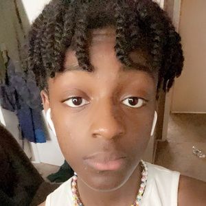 Meet your Posher, Deonte